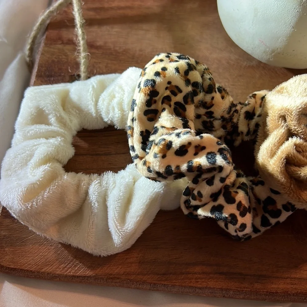 4 Piece Pattern Scrunchies